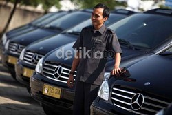 Larangan Bus Wisata dan Taksi Mercy Pakai BBM Subsidi Berlaku Bulan Ini