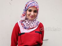 Shireen Sungkar Mantap Berhijab