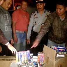 Puluhan Ribu Petasan Siap Dipasarkan di Bondowoso Diamankan