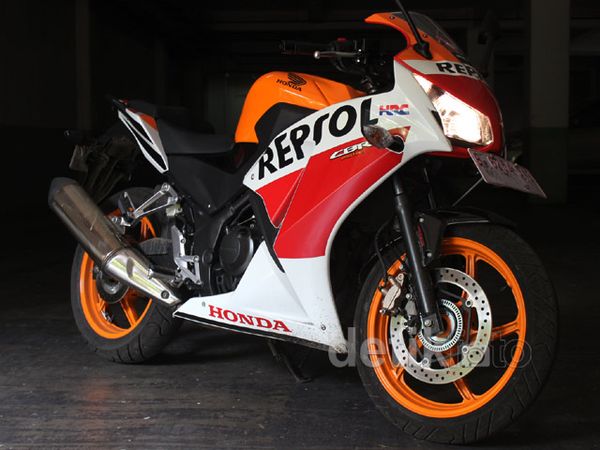 Sensasi Honda CBR250R