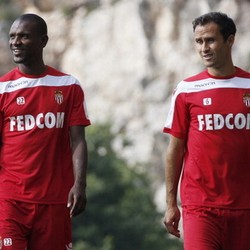 Monaco Perpanjang Kontrak Abidal dan Carvalho