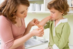 Sering Bersihkan Luka Agar Tidak Bernanah