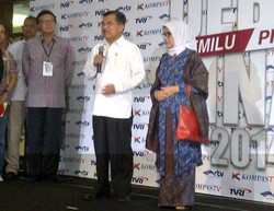 Bersama Istri, JK Tiba di Lokasi Debat