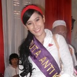 Tiga Liter Air Putih, Menu Wajib Ardina Rasti Saat Puasa