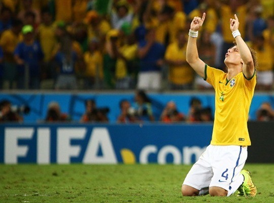 Tendangan Bebas yang Sudah Ditunggu-tunggu David Luiz