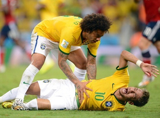 Bersimpati, Messi dkk. Berharap Neymar Segera Pulih