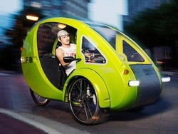 Unik, Mobil Ini Bisa Berjalan Karena Sinar Matahari dan Keringat