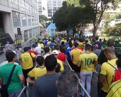 Warga Sao Paulo Antusias Sambut Brasil vs Kolombia