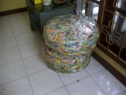 Anak-anak Pemulung Bisa Sekolah Lewat Daur Ulang Spanduk dan Sampah