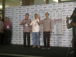 Sepatu dan Gaya Kasual Jokowi di Debat Putaran Terakhir