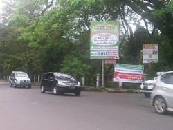 Panwaslu Bandung Ingatkan Warga tak Sembarangan Cabut Atribut Kampanye