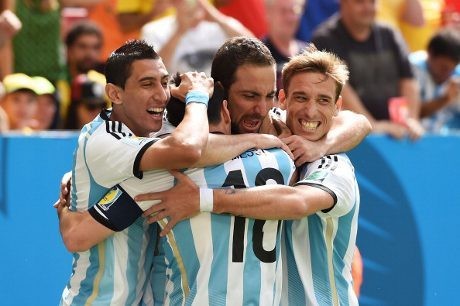 Higuain Dekatkan Albiceleste ke Maracana Higuain Dekatkan Albiceleste ke Maracana