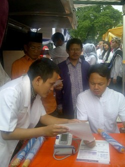 Coba Fasilitas di Mobil Anti Galau, Usia Bima Arya Lebih Muda 6 Tahun