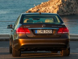 Mobil Mewah Ini Sanggup Menempuh 2.000 Km Lebih dengan Sekali Full Tank!