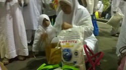 Ada Bagi-bagi Sembako di Istighasah yang Dihadiri Prabowo