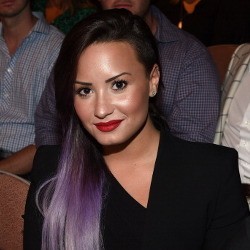 Duh! Twitter Pacar Dibajak, Foto Intim Demi Lovato Tersebar Lagi