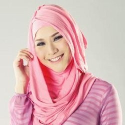 Zaskia Mecca Berhijab karena Kecelakaan (2)