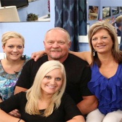 Persaingan Keluarga di Relative Insanity Tayang Perdana Malam Ini