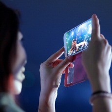 Takut Teroris, Ponsel Mati Dilarang Masuk AS