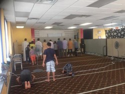 Restoran Burger di Brooklyn disulap Jadi Tempat Salat Selama Bulan Ramadan