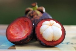 Diseduh dan Dijus, Cara Lain Manfaatkan Kulit Manggis Selain Diekstrak