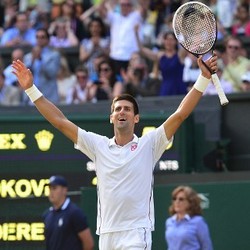 Djokovic Juara Usai Kalahkan Federer dalam Pertarungan Lima Set