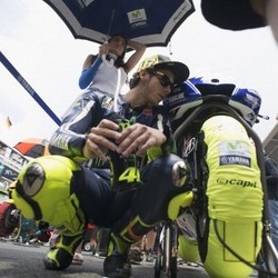 Valentino Rossi: Dari NSR 2000 ke YZR-M1 2016