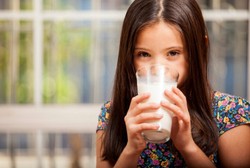 Sari Kedelai dan Susu Sapi, Mana yang Lebih Bermanfaat Bagi Kesehatan?