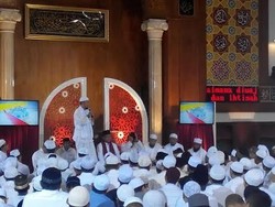 Ustaz Arifin Ilham Siap Jadi Saksi Pernikahan Prabowo