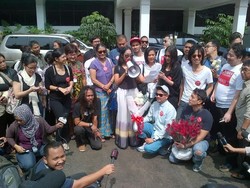 Saat Artis Curhat ke KPU Belum Dapat A5 dan Undangan Memilih