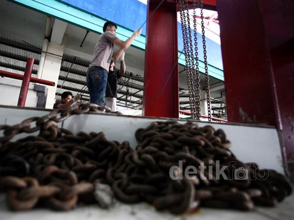 Pembangunan Eskalator Pasar Tanah Abang Blok G