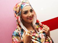 Ramadan, Ashanty Pun Tampil Berhijab