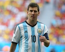 Mascherano: Messi Memang Penting, tapi Tetap Butuh Bantuan Tim