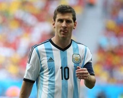 Martins Indi: Kalahkan Argentina dengan Memutus Aliran Bola ke Messi