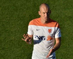 Argentina Punya Messi, Belanda Punya Robben