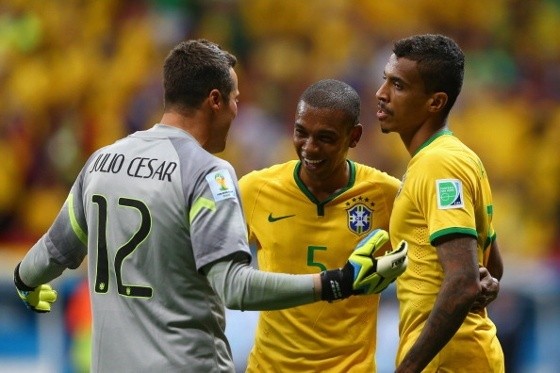 Scolari Siapkan Opsi Pasang 3 Gelandang Bertahan