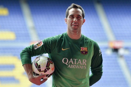 Barca Resmi Gaet Bravo
