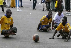 Sepakbola Tanpa Kaki Ubah Hidup Pasien Polio di Ghana
