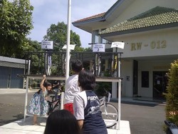 Kurangi Golput, TPS di Kelapa Gading Sediakan Door Prize Sepeda dan Ponsel