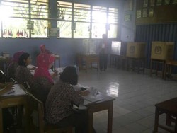 Serba Perempuan di TPS Kopassus Cijantung