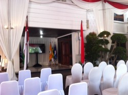 Nuansa Merah Putih di Rumah Kertanegara Tempat Prabowo Pantau Quick Count