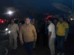 Prabowo Ganti Sweater Coklat Jadi Jaket Merah Putih di Acara Nobar