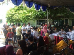 Pukul 12.00 WIB Lewat, Pemilih Tanpa Surat Undangan Mulai Padati TPS