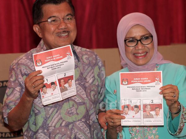 JK Nyoblos di TPS 03 Kelurahan Pulo