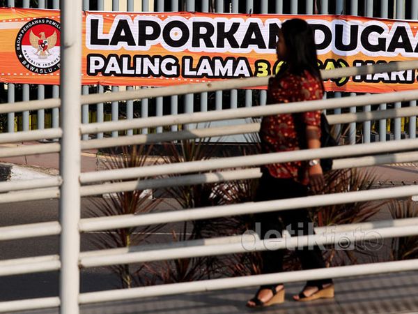 Spanduk Tolak Politik Uang
