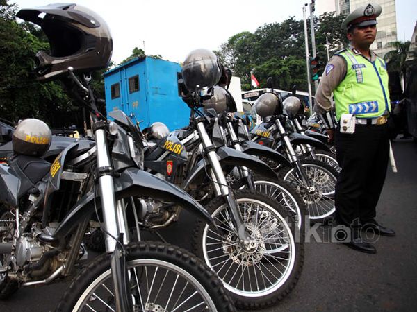 Polisi Kawal Perayaan Pendukung Jokowi-JK