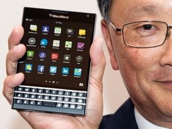 BlackBerry Passport Cocok untuk Penulis hingga Arsitek
