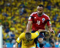 Napoli Beri Dukungan Moril untuk Zuniga