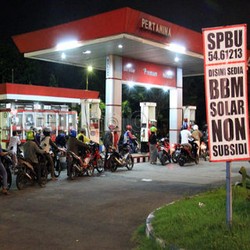 Wacana Bikin Orang Antre Beli BBM Subsidi Batal Dilakukan