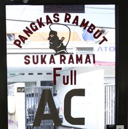 Pangkas Rambut Old School dan Legendaris di Mampang